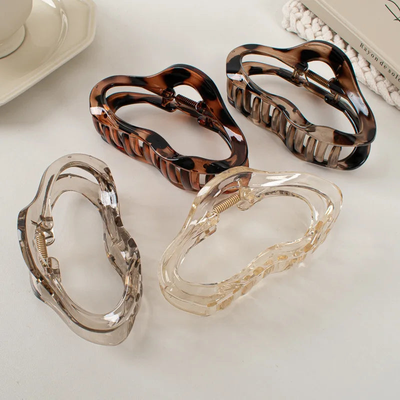 The Kinstu Clear Clip