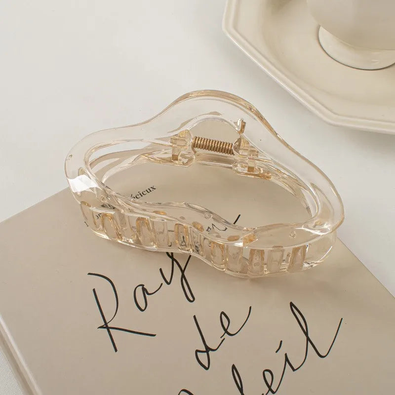 The Kinstu Clear Clip